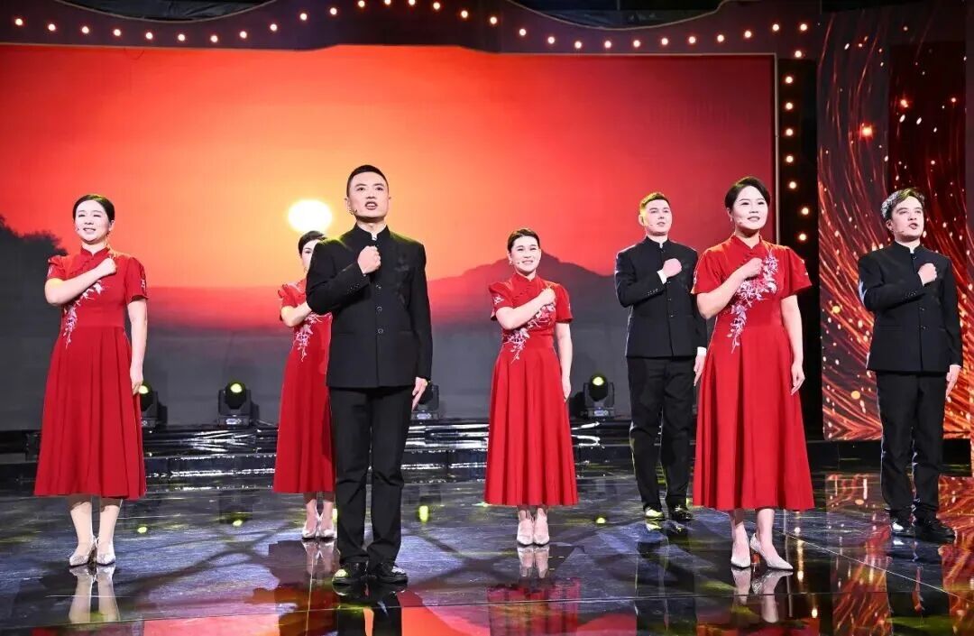 玫瑰绽芳华 书香沁天山——自治区第三届“工会杯·玫瑰书香”女职工阅读展演活动成功举办