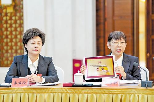 农民持证上岗 苹果拿了金奖