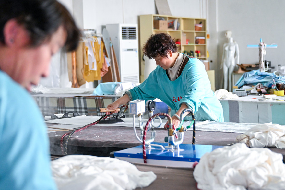 非遗工坊促增收