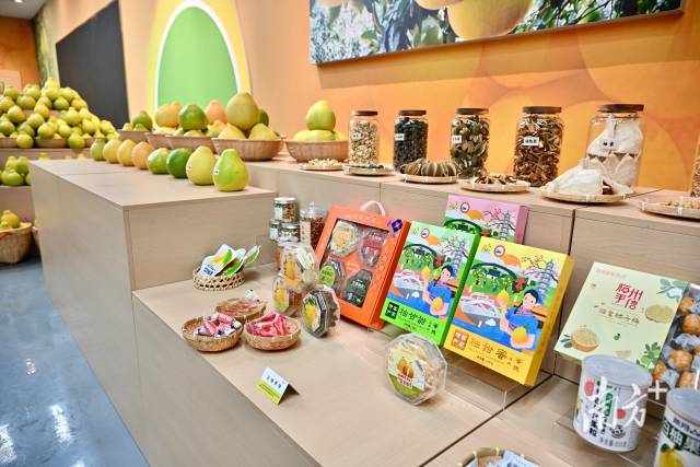 柚润南福|报告文学 柚润南福|报告文学