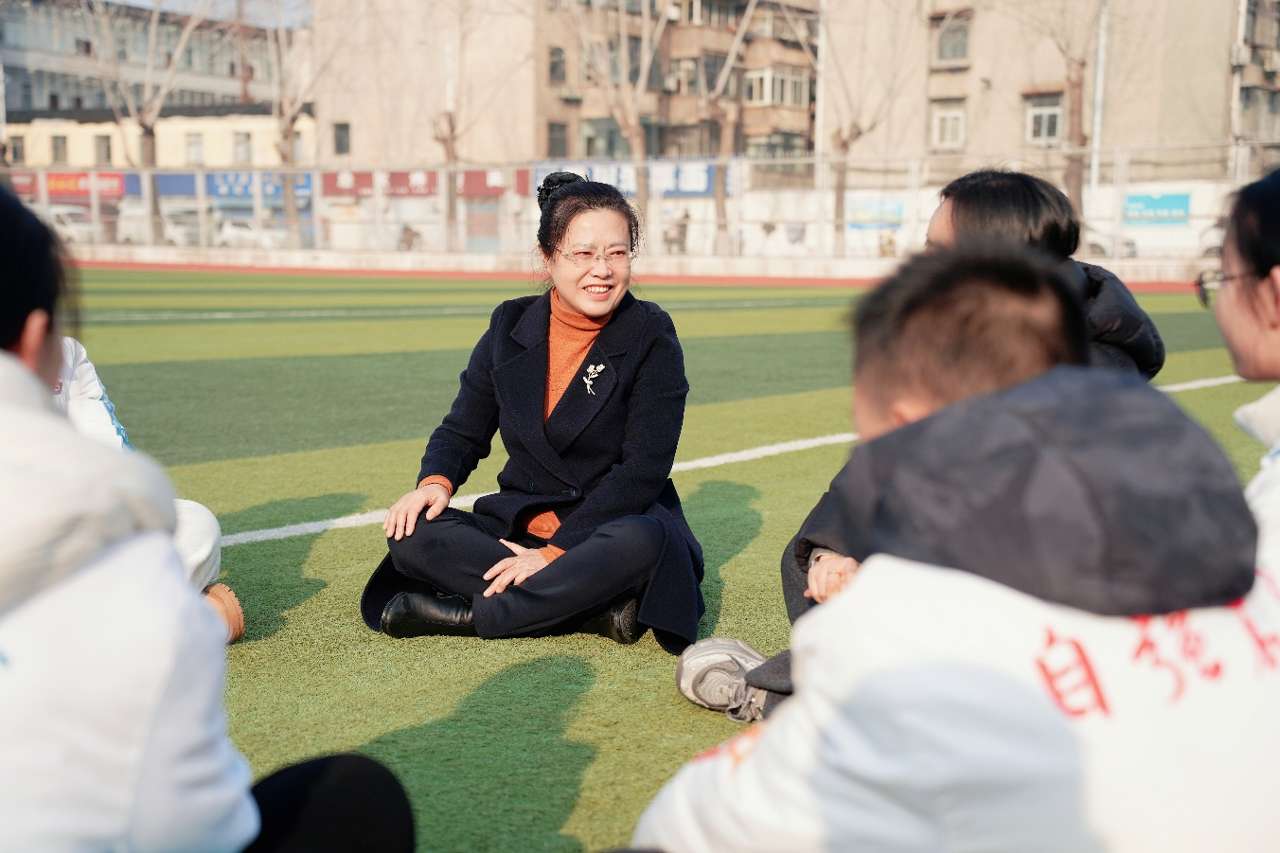 李静代表:落实“减考”政策推动教育教学回归育人本质 李静代表:落实“减考”政策推动教育教学回归育人本质