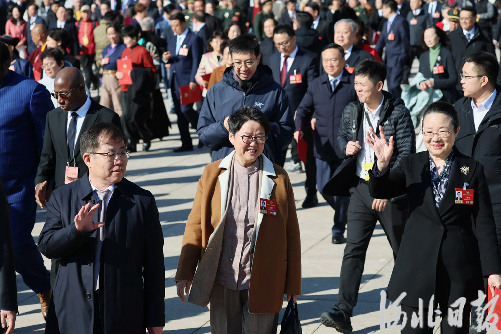 履职尽责显担当 笃行实干启新程——出席全国两会的河北省全国人大代表和住冀全国政协委员履职风采