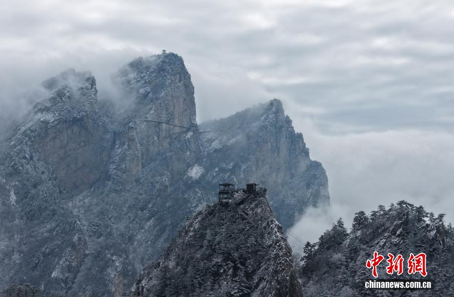 河南老界岭：春雪云海齐上线
