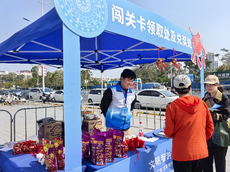 广西三地同步开展旅游消费维权宣传活动