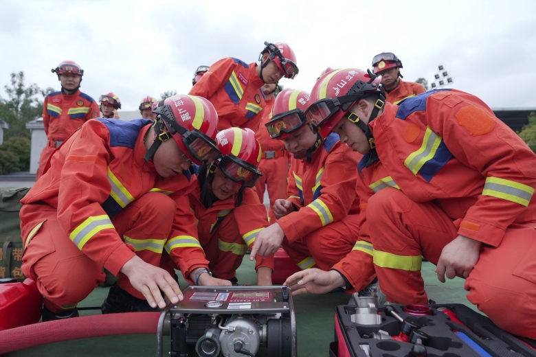 “教官团”直达基层 重庆送教上门筑牢应急救援防线