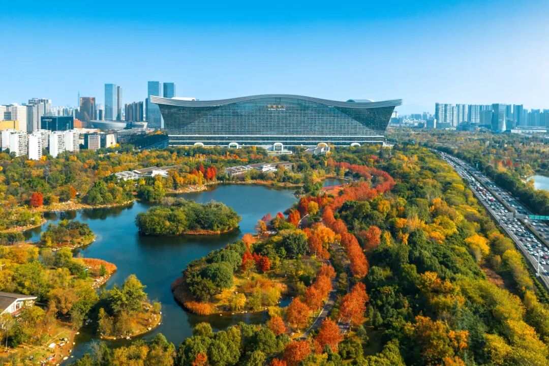 外交部发言人海外推荐成都!