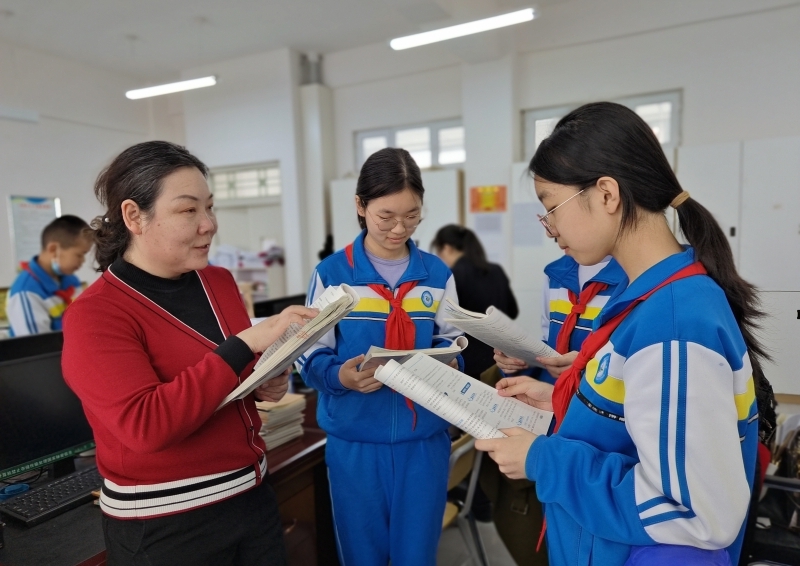 援疆心语|以吟诵滋养心田 让青春逐光前行