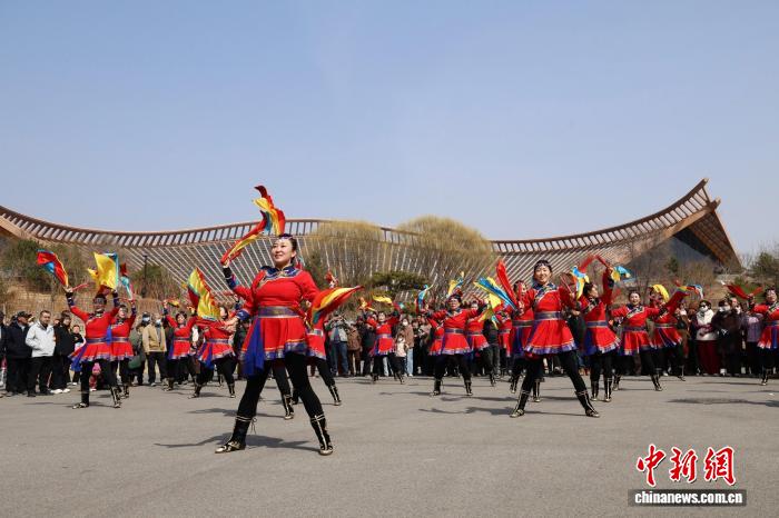 京津冀蒙十支特色花会队伍在京展演 促民俗文化交流融合