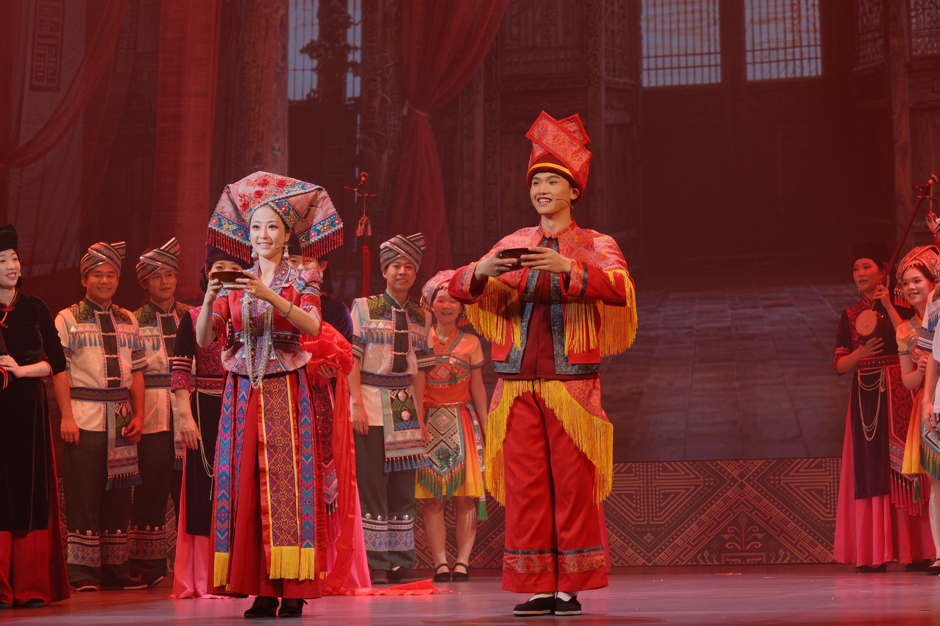 广西龙州：天琴牵起跨国缘 沉浸式音乐剧《琴·缘》温情上演