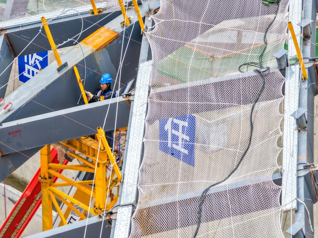 成渝中线高铁建设有序推进