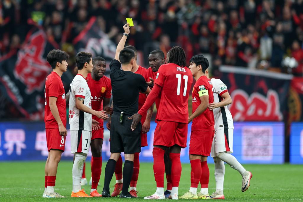 中超联赛：重庆铜梁龙平成都蓉城