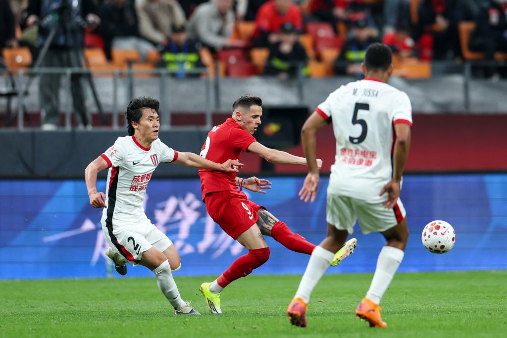 中超联赛：重庆铜梁龙平成都蓉城