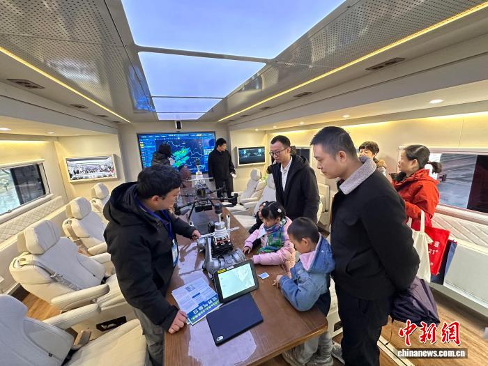 吉林开放气象仪器设备 世界气象日科普走近民众