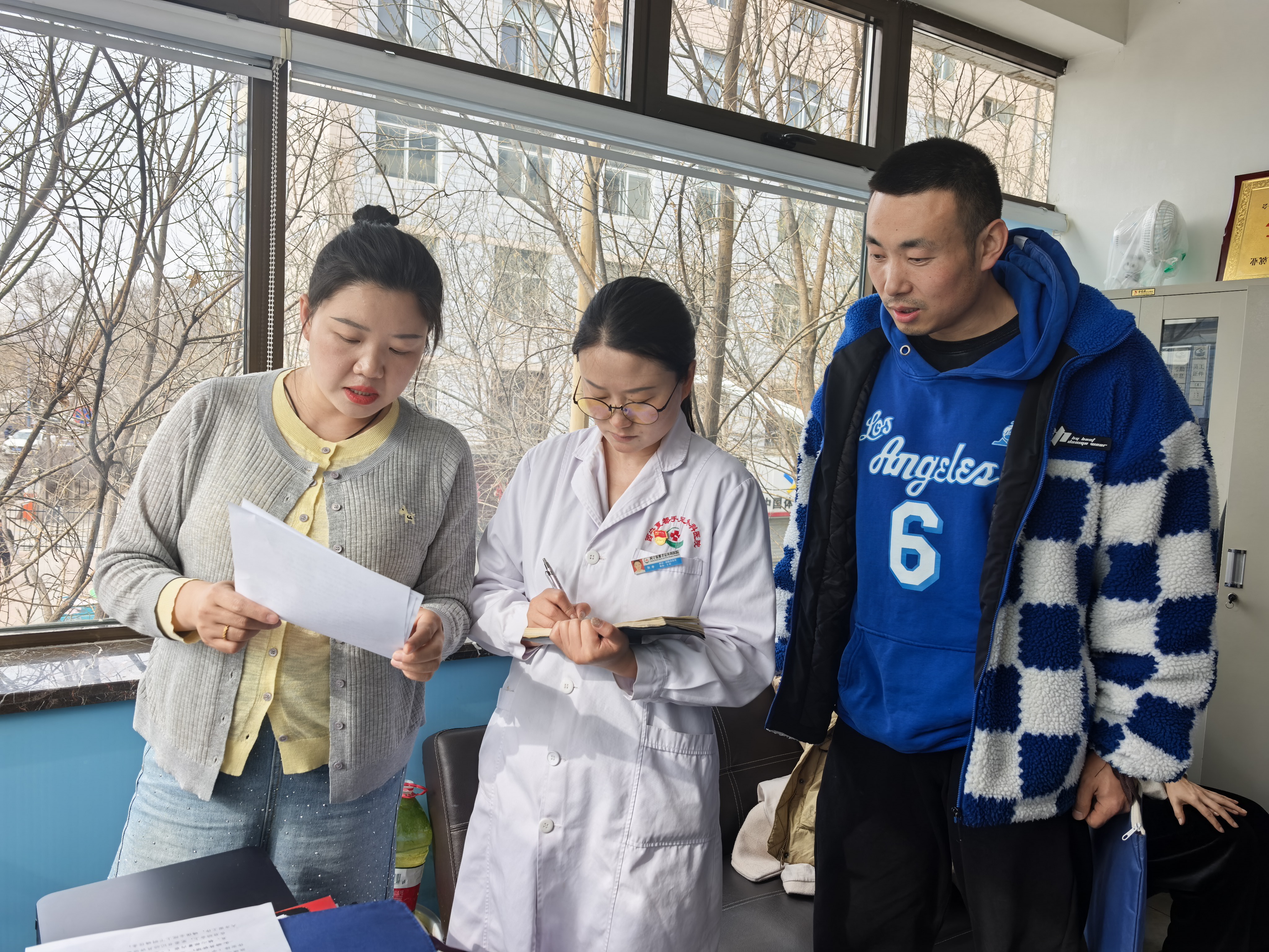 青海西宁：党建赋能企业兴，“医”暖民心促发展