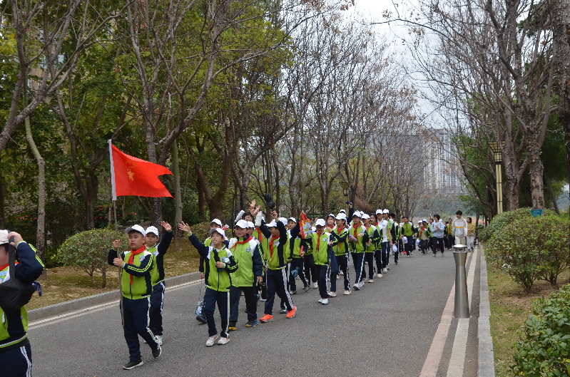 福建闽清：感悟长征精神 汲取奋进力量