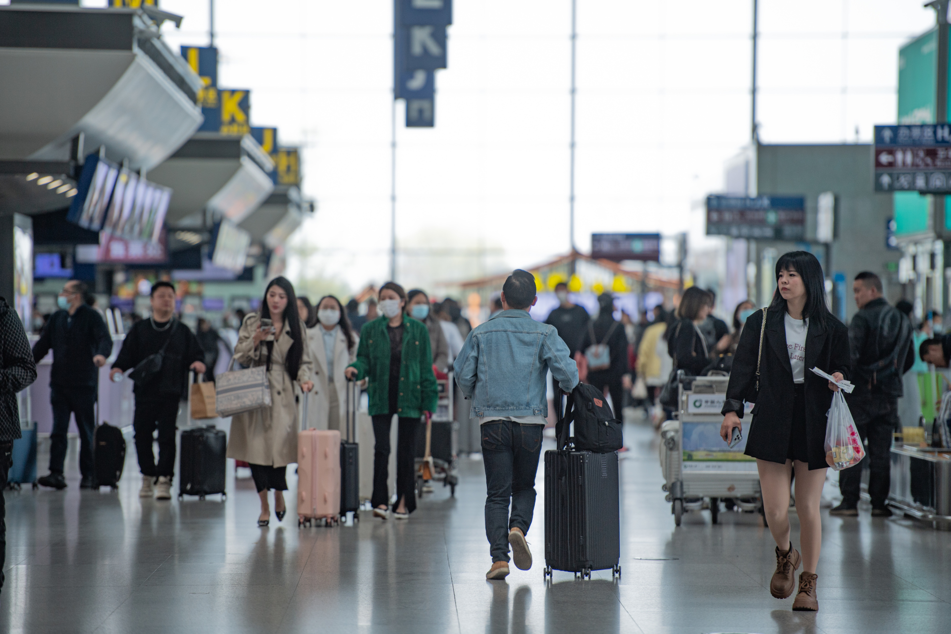 注意!双流机场航班截载时间又缩短了5分钟 注意!双流机场航班截载时间又缩短了5分钟