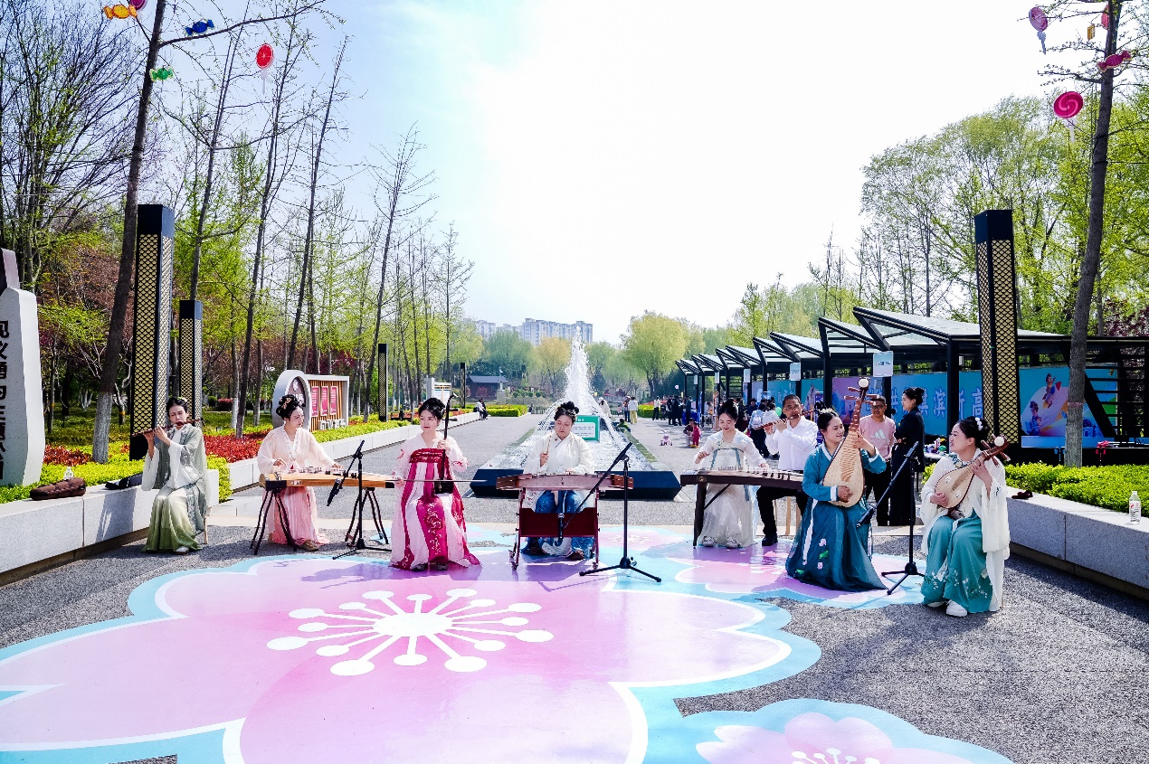 鹤舞樱飞 向新而行——2026樱花季鹤壁文旅推介大会开幕