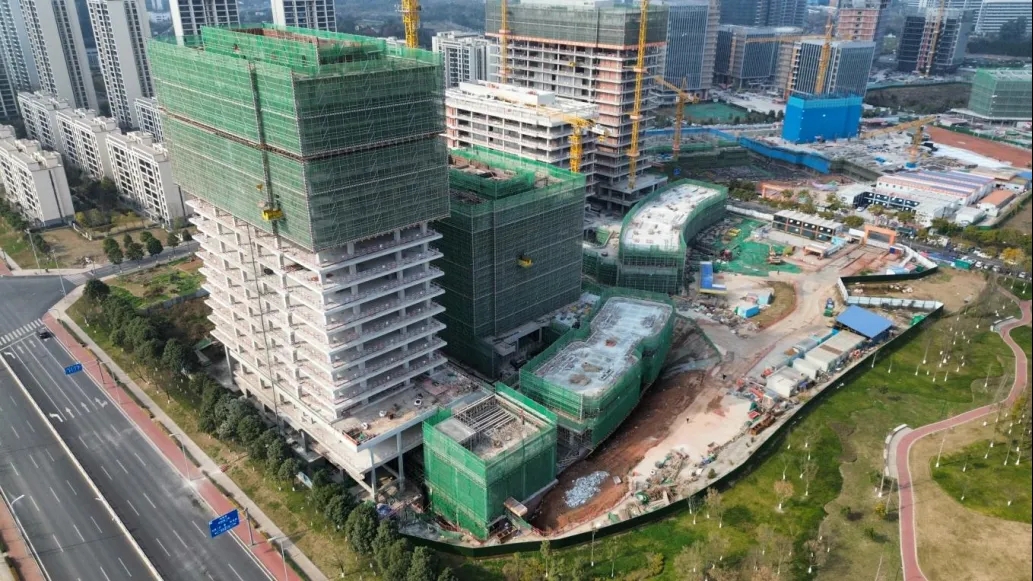 天府软件园二期最新进展!多个地块主体封顶→ 天府软件园二期最新进展!多个地块主体封顶→