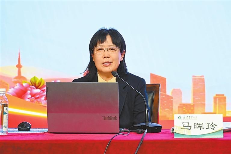 全国人大代表马晖玲:深耕草业践初心 履职尽责显担当