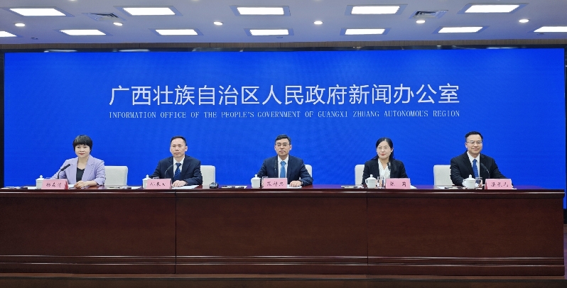 广西:电网织密桂乡路 绿电赋能振兴梦 广西:电网织密桂乡路 绿电赋能振兴梦