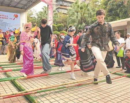 多彩“三月三” 八桂共欢歌