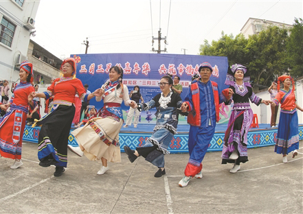 多彩“三月三” 八桂共欢歌