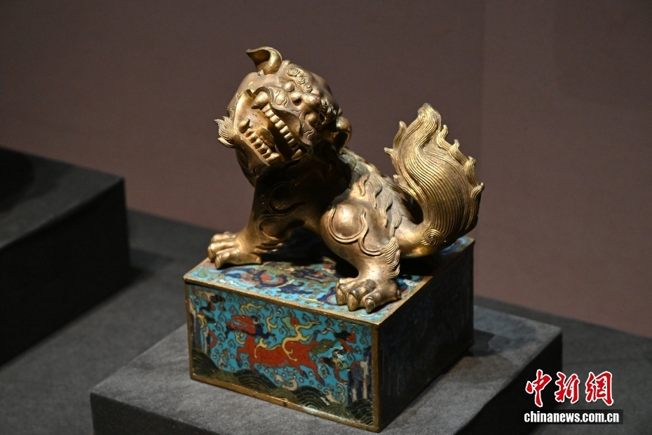 “饰文焕彩——河北古代艺术珍品展”在中国美术馆开展