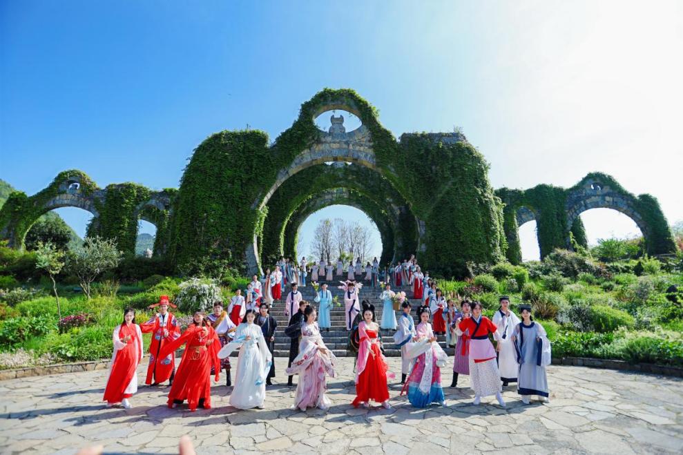 背诵免票+免费停车 重庆酉阳推出五一文旅惠民“实招”