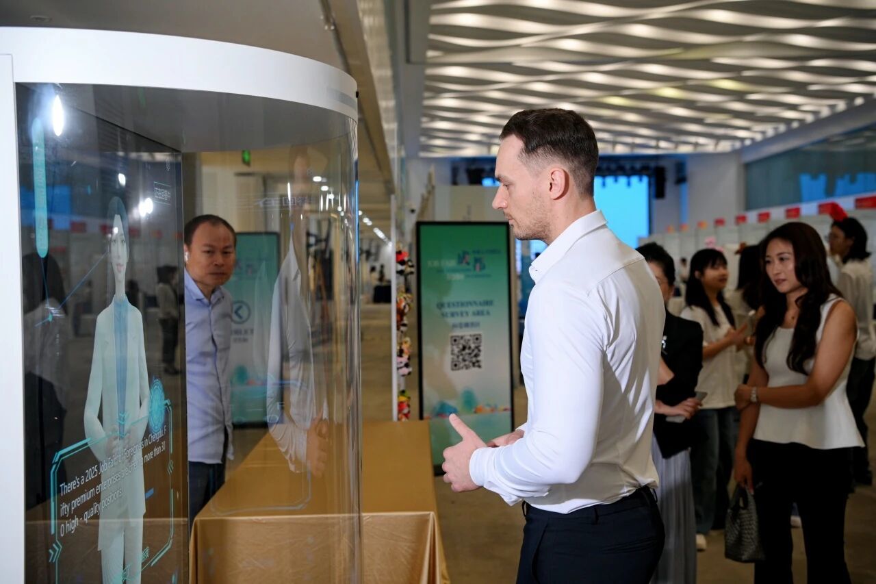 提供超400个岗位！成都连续11年向全球人才敞开怀抱