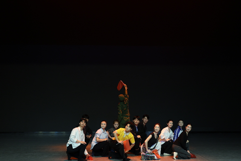 广西师范大学主题艺术党课浸润人心