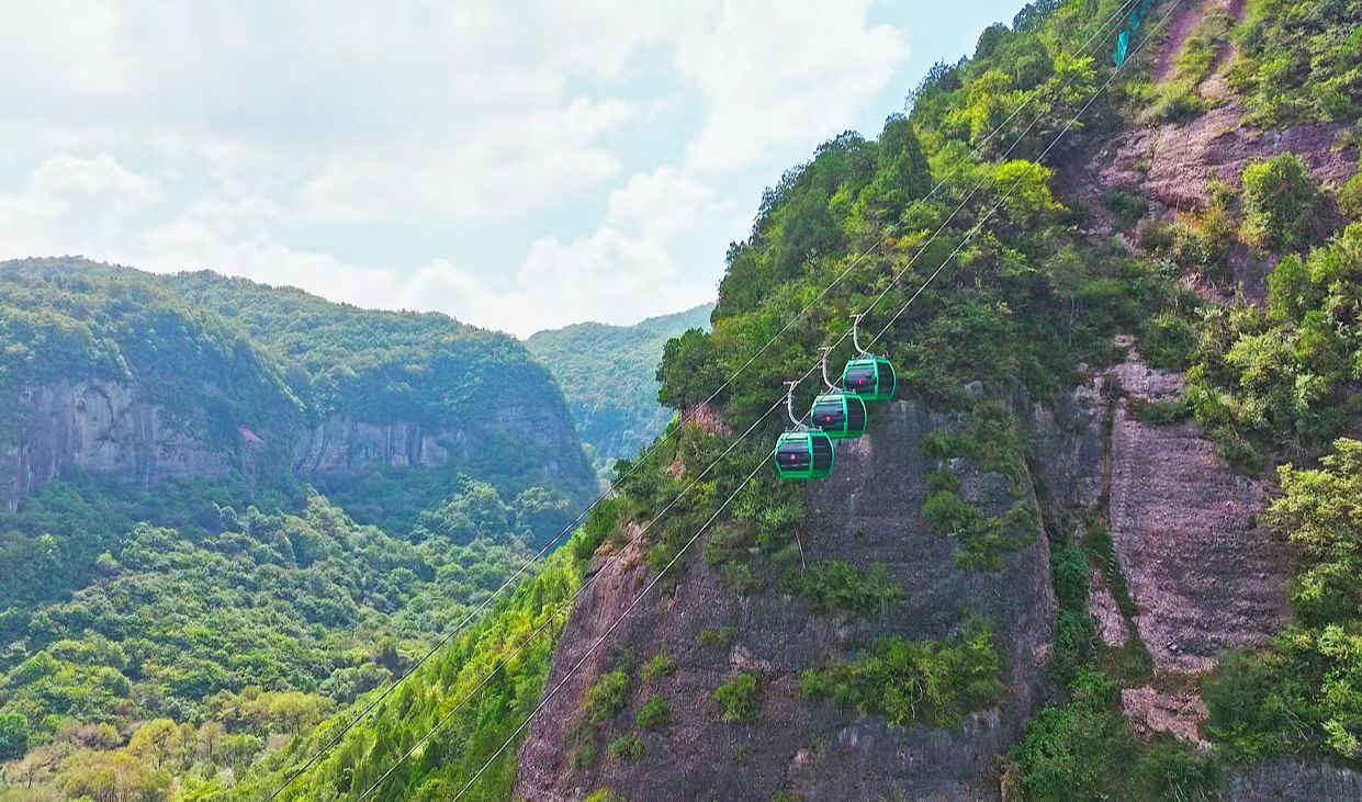 铜川五一“宠客”模式已开启：国潮武林大会、沉浸式演艺、真金白银惠民礼包