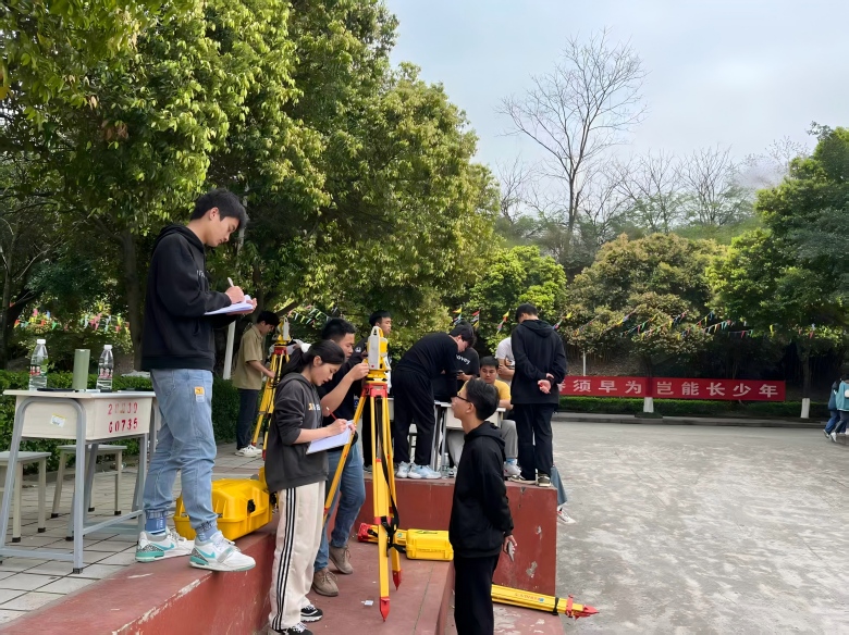 专业“潮”向国际 重庆这所职业院校以产教融合赋能全球城建