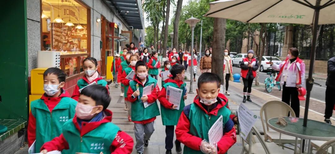 成都高新区芳草街街道探索“童治促社治”模式