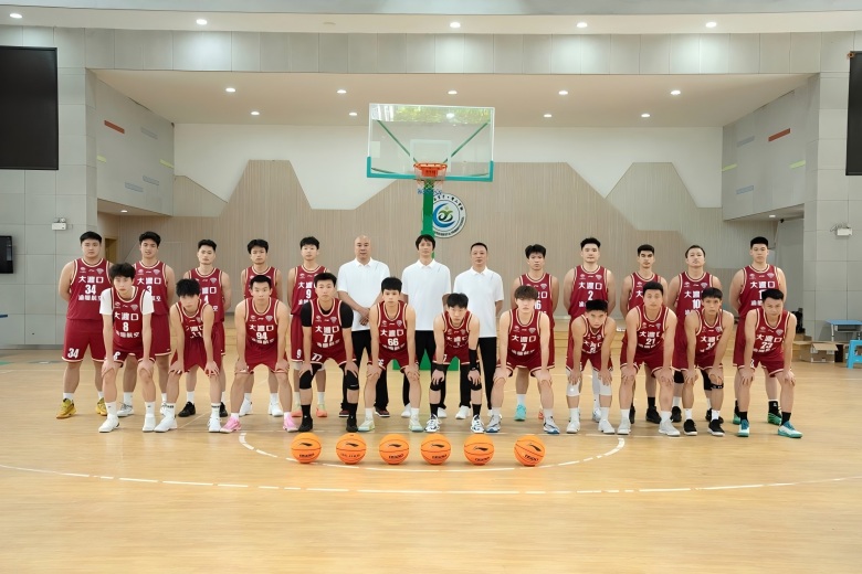 政企携手赋能文体 “渝BA”大渡口渝缅航空队整装待发
