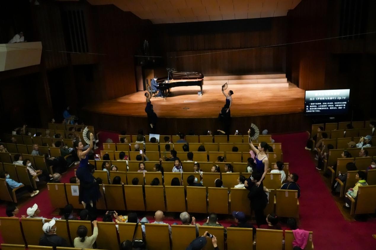 环境舞蹈音乐会《四时皆幸》在天津音乐学院北校区首演