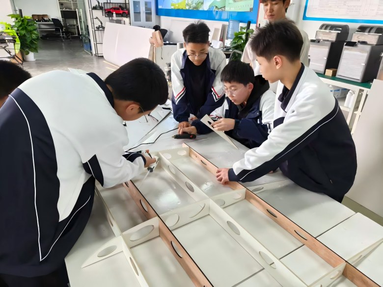 美好教育看得见|学生敢想，学校敢放，这就是他们的无界课堂