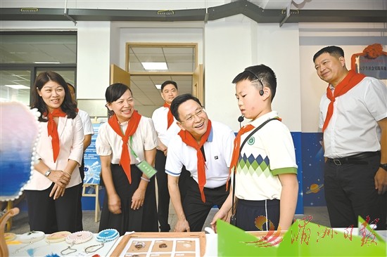 让每一个孩子都能在阳光下健康快乐成长 付朝阳与少年儿童共度“六一”国际儿童节 让每一个孩子都能在阳光下健康快乐成长 付朝阳与少年儿童共度“六一”国际儿童节