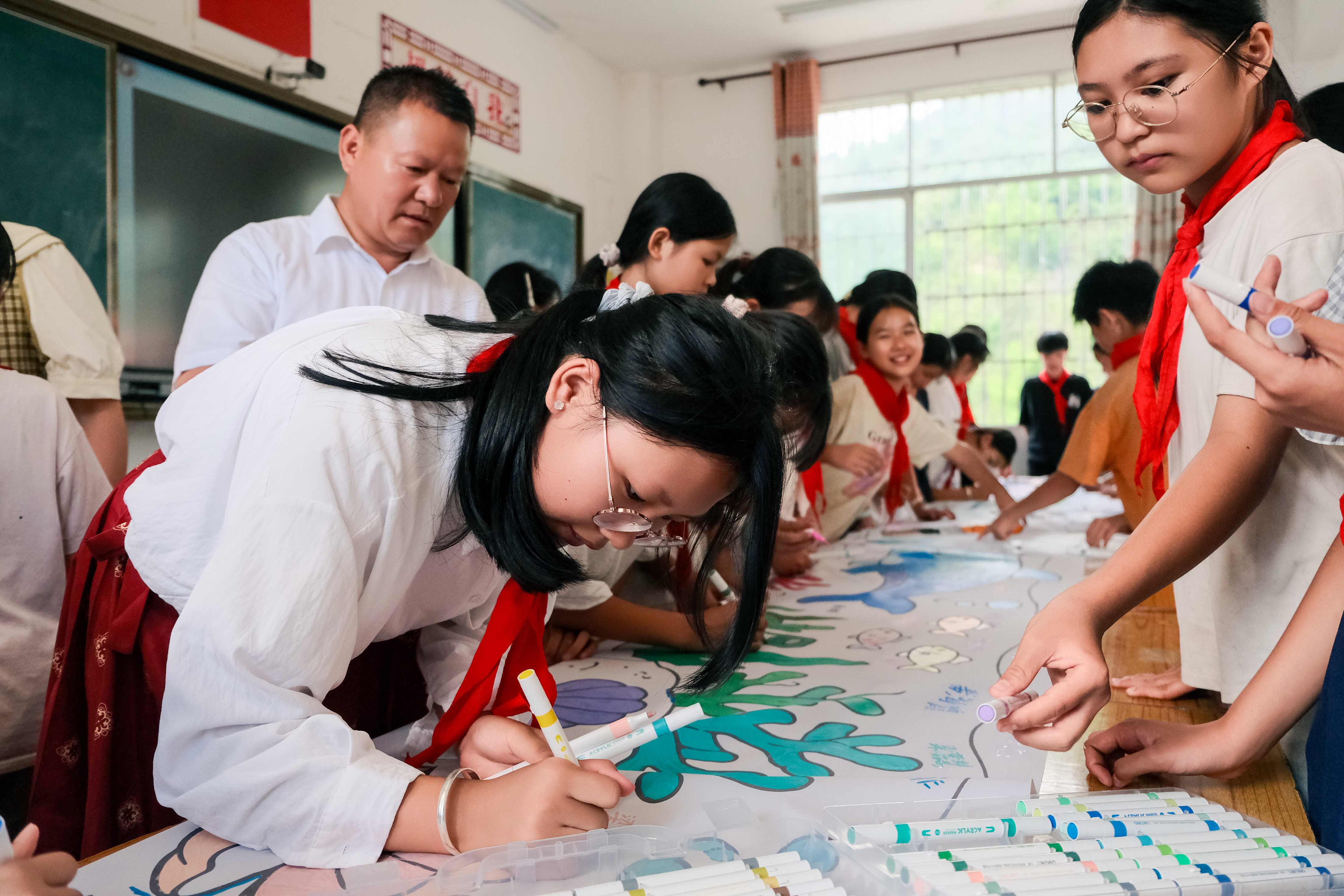 广西大学海洋学院：点亮山区孩童蓝色海洋梦想