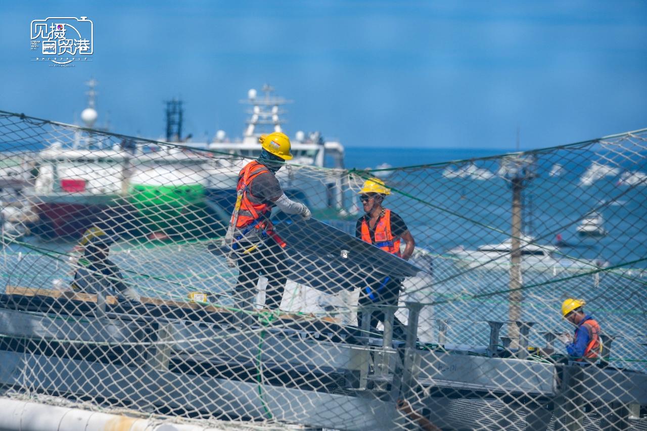 见摄自贸港·一线直击|海南国际文化交流中心项目钢结构封顶