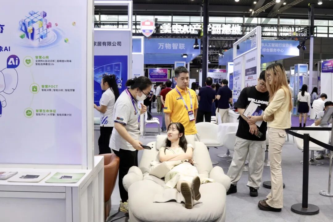 引长队围观,深圳坪山AI场景森林凭什么出圈?