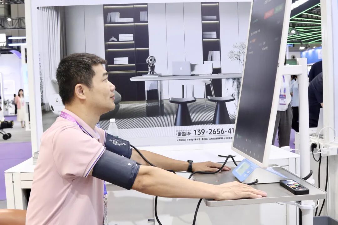 引长队围观,深圳坪山AI场景森林凭什么出圈?