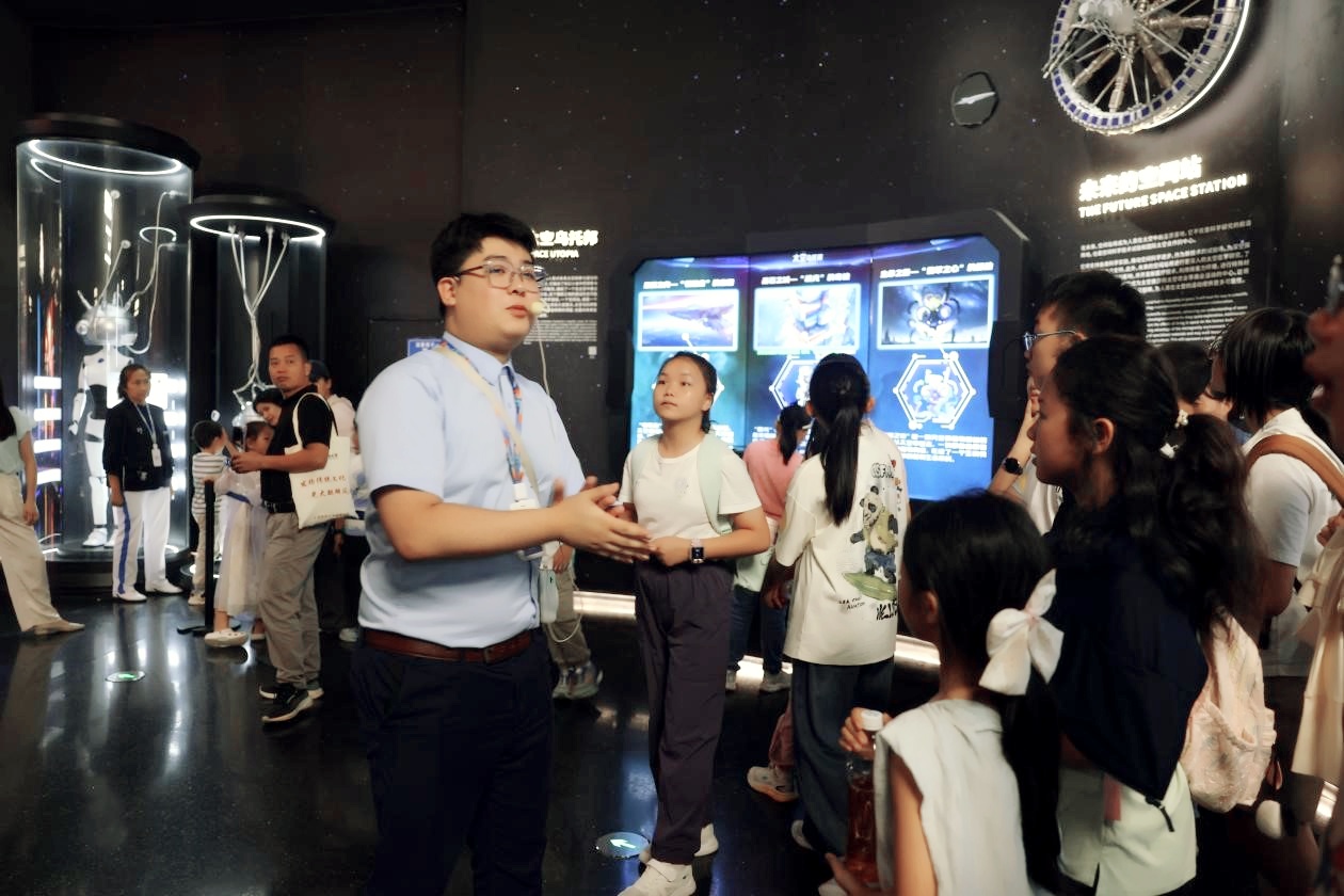 科技筑梦 科幻启思 深圳青少年科创科幻采风笔会举办