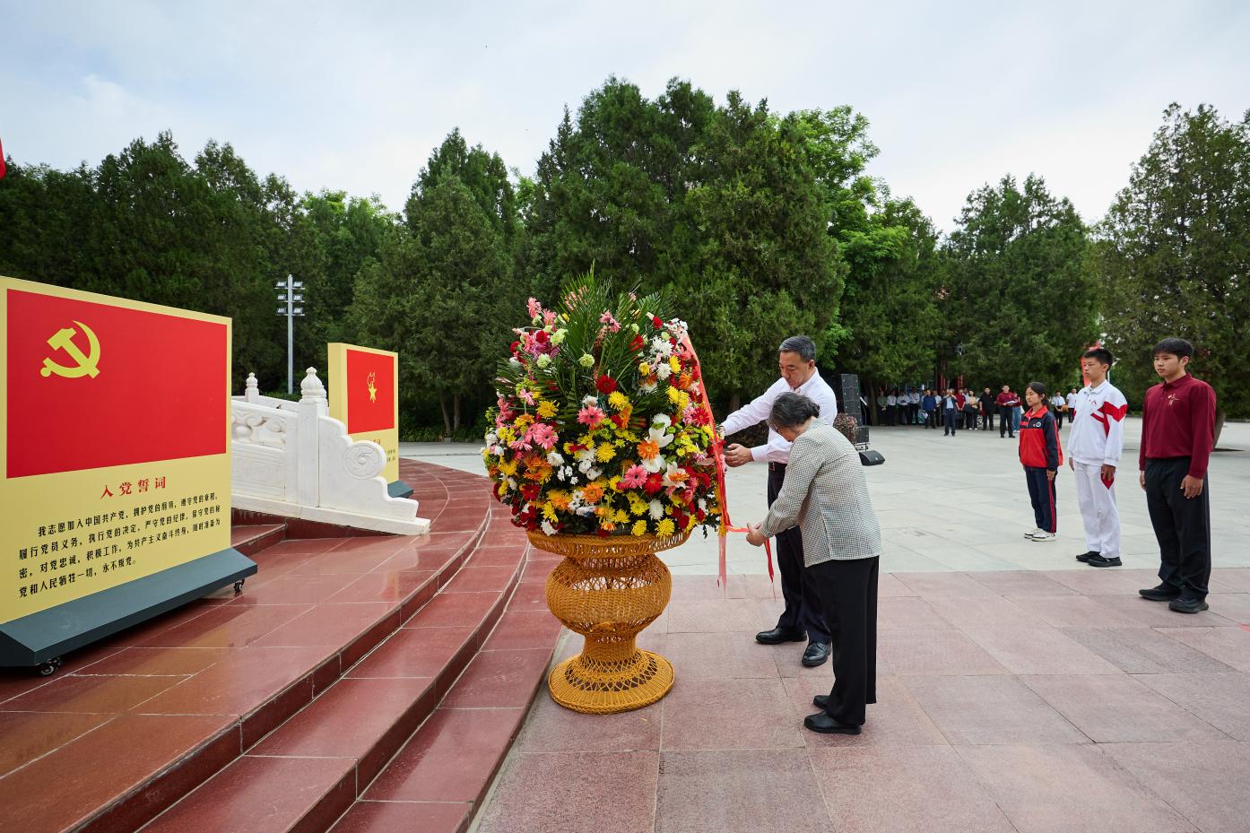 在长征会师地，大中小学生同上一堂“大思政课”
