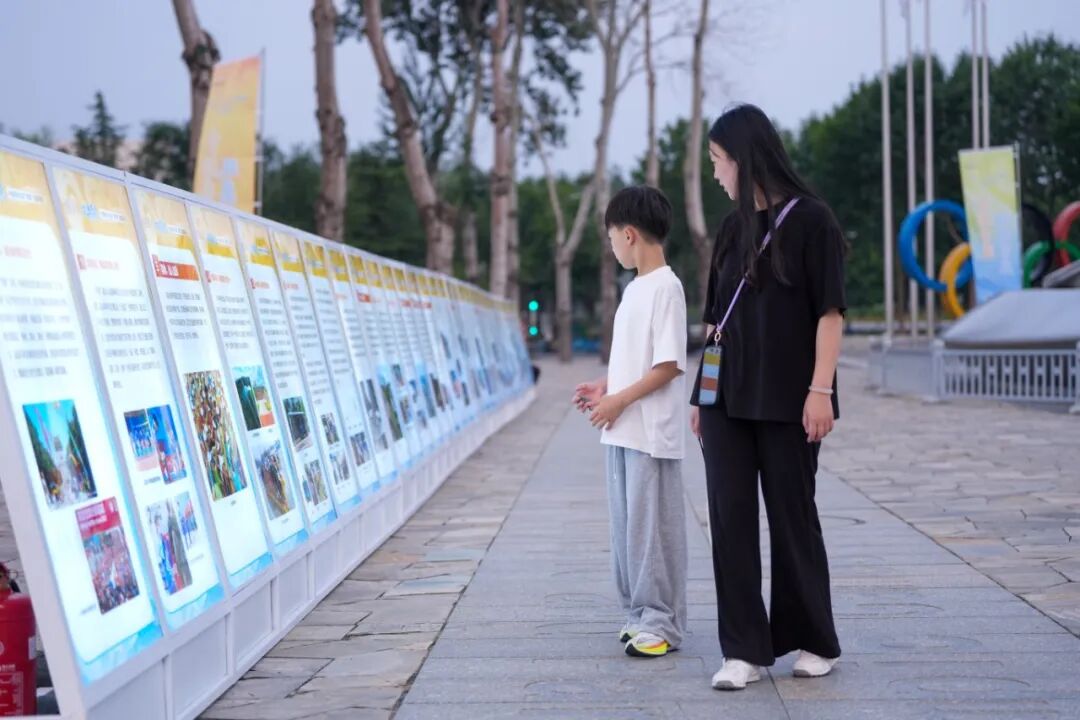 “中轴线与北京‘双奥’主题展览”活动开幕