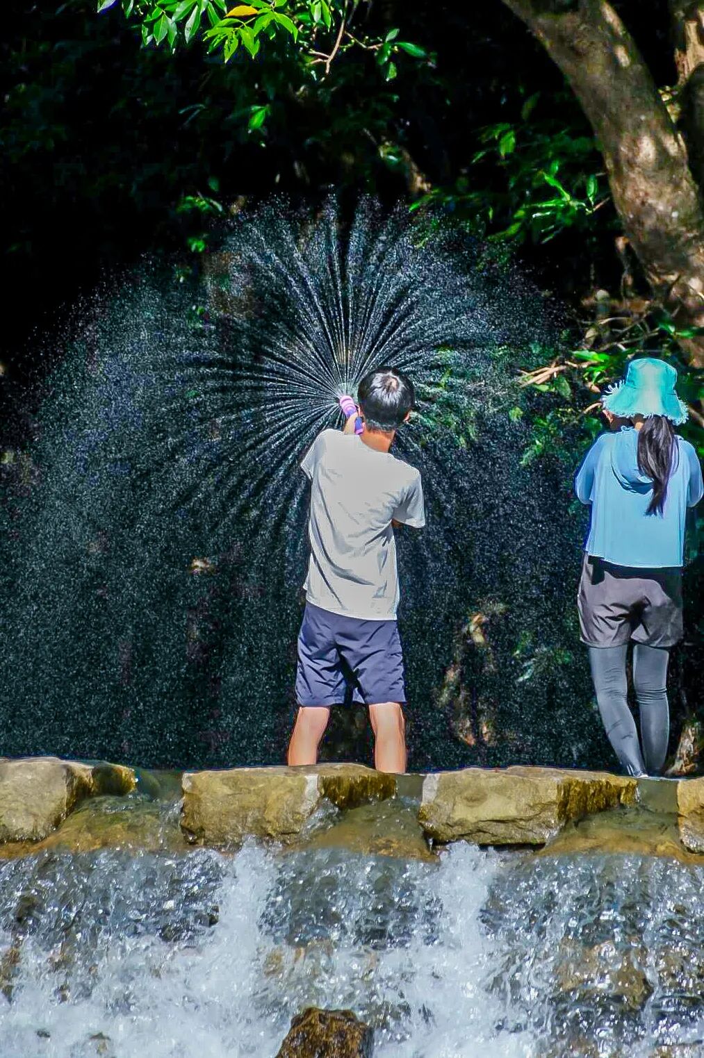 凉意扑面而来!坪山夏日溯溪好去处|坪山仲夏夜