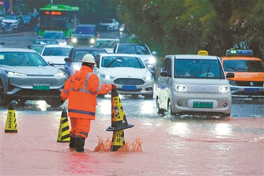 广西沿海出现特大暴雨 广西沿海出现特大暴雨