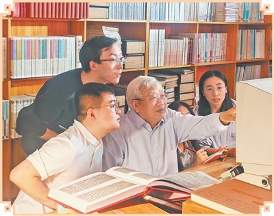 编撰通史 展现敦煌两千年风华(赓续历史文脉)