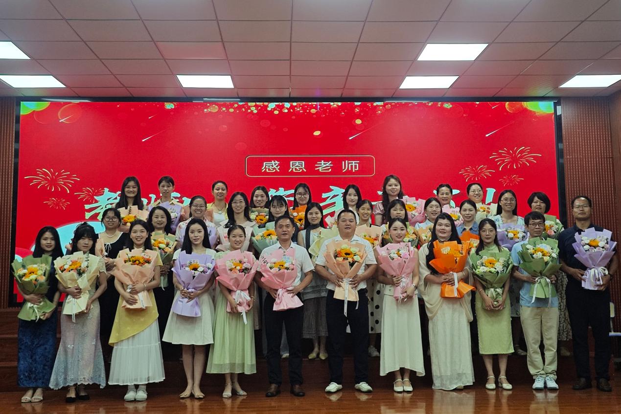 桂阳县龙潭小学:童心向党逐韶华 润美少年启新程 桂阳县龙潭小学:童心向党逐韶华 润美少年启新程