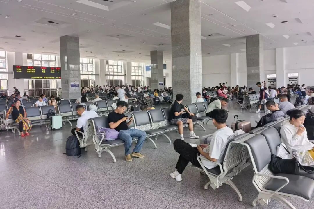 7月20日起,将有2对旅客列车改由乌鲁木齐南站到发!