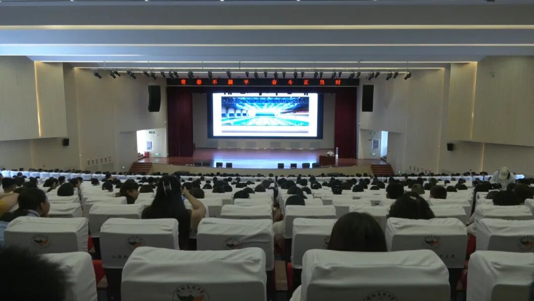 郑强教授在裕民县开展“青春不躺平 奋斗正当时”专题励志讲座